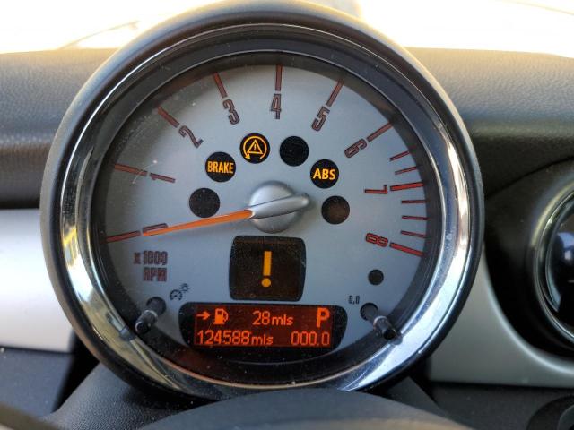 Photo 8 from auction – 2008 MINI COOPER with VIN WMWMF33558TT66326