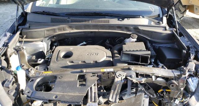 Photo 7 from auction – 2017 HYUNDAI SANTA FE S with VIN 5NMZU3LB0HH031514