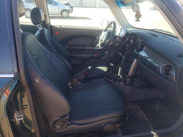 Photo 5 from auction – 2004 MINI COOPER with VIN WMWRC33404TC53628