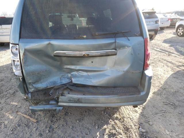 Photo 9 from auction – 2010 CHRYSLER TOWN & COU with VIN 2A4RR8D16AR422841