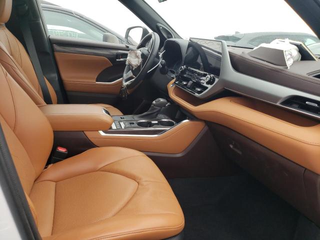 Foto 5 de la subasta – 2022 TOYOTA HIGHLANDER con VIN 5TDEBRCH6NS083234