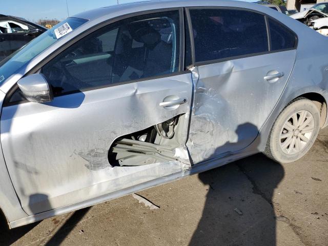 Photo 9 from auction – 2013 VOLKSWAGEN JETTA COMF with VIN 3VWBK7AJ8DM317415