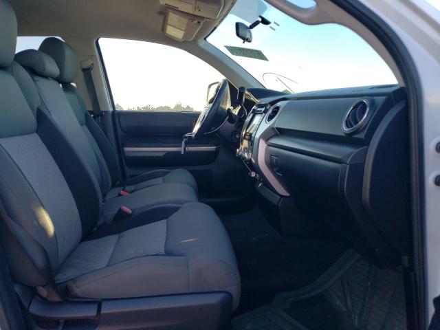 Photo 5 from auction – 2015 TOYOTA TUNDRA DOU with VIN 5TFUM5F11FX062946