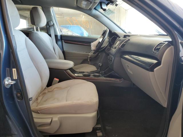 Photo 5 from auction – 2015 KIA SORENTO LX with VIN 5XYKTDA62FG569798