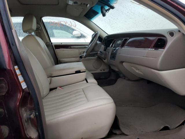 Photo 5 from auction – 2004 LINCOLN TOWN CAR E with VIN 1LNHM81W54Y601772