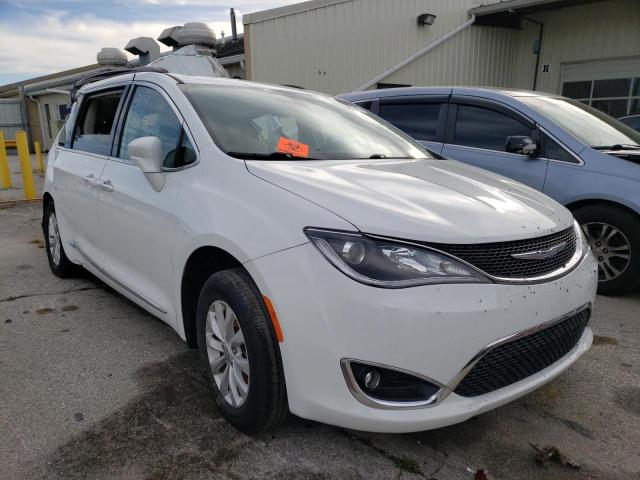 CHRYSLER PACIFICA T 2017 with VIN 2C4RC1BG3HR506695 - Photo from auction
