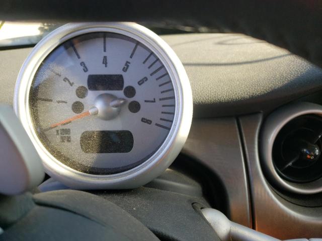 Photo 8 from auction – 2006 MINI COOPER S with VIN WMWRE33596TJ38271