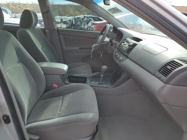 Photo 5 from auction – 2005 TOYOTA CAMRY LE with VIN 4T1BE32K85U572536