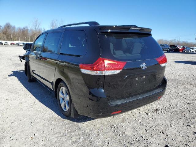 Photo 3 from auction – 2013 TOYOTA SIENNA LE with VIN 5TDKK3DC0DS404718