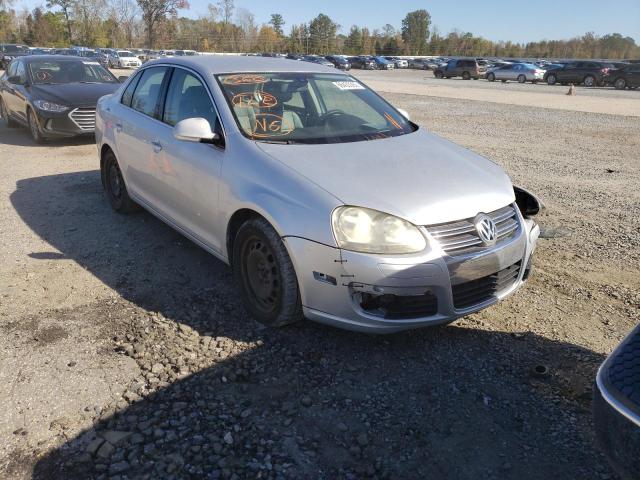 VOLKSWAGEN NEW JETTA 2005 with VIN 3VWRF71K25M616010 - Photo from auction