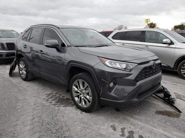TOYOTA RAV4 XLE P 2019 with VIN 2T3C1RFV4KC033360 - Photo from auction