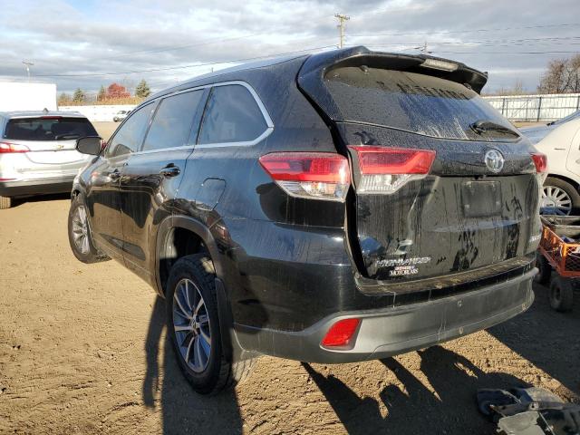 Photo 3 from auction – 2018 TOYOTA HIGHLANDER with VIN 5TDJZRFH2JS875977