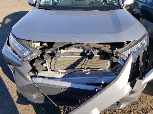Photo 9 from auction – 2019 TOYOTA RAV4 XLE with VIN 2T3P1RFVXKC010814