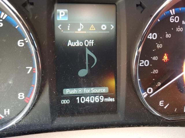 Photo 8 from auction – 2016 TOYOTA RAV4 XLE with VIN 2T3WFREV7GW264940