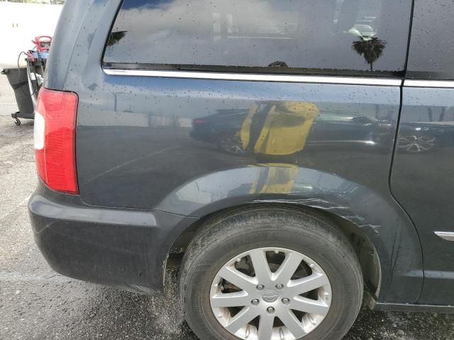 Photo 9 from auction – 2014 CHRYSLER TOWN & COU with VIN 2C4RC1BG9ER448541