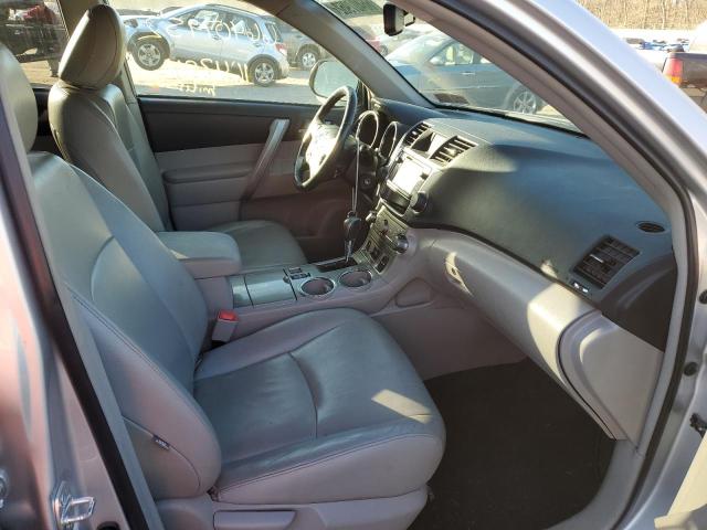 Photo 5 from auction – 2013 TOYOTA HIGHLANDER with VIN 5TDBK3EH0DS273509