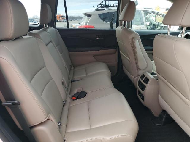 Photo 6 from auction – 2017 HONDA PILOT TOUR with VIN 5FNYF6H97HB090168