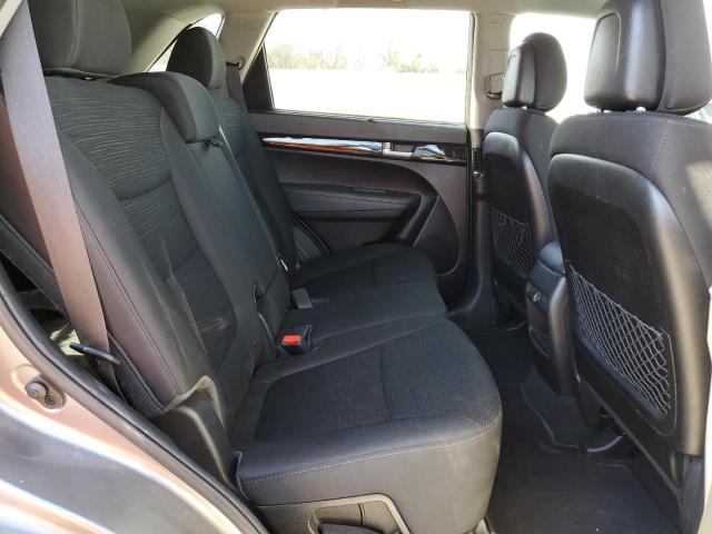 Photo 6 from auction – 2015 KIA SORENTO LX with VIN 5XYKT4A60FG566351