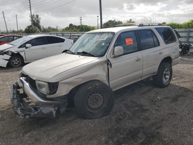 Photo 2 from auction – 2000 TOYOTA 4RUNNER SR with VIN JT3GN86R1Y0139462
