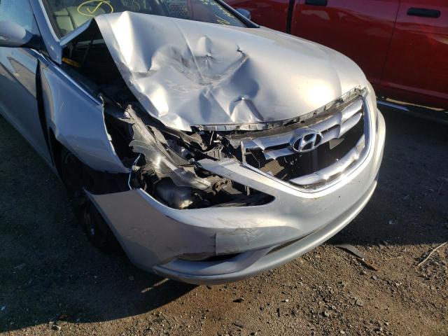 Photo 9 from auction – 2011 HYUNDAI SONATA with VIN 5NPEC4AB4BH229551