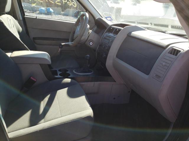 Photo 5 from auction – 2011 FORD ESCAPE XLS with VIN 1FMCU0C74BKC60995
