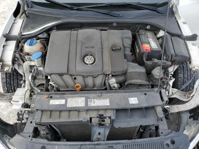 Photo 7 from auction – 2012 VOLKSWAGEN PASSAT SE with VIN 1VWBP7A34CC049921