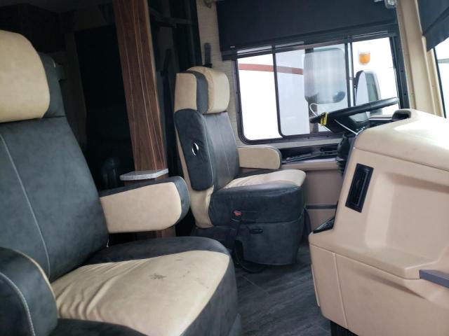 Photo 5 from auction – 2018 FREIGHTLINER MCL MOTORH with VIN 4UZAB2FC0JCJY9434