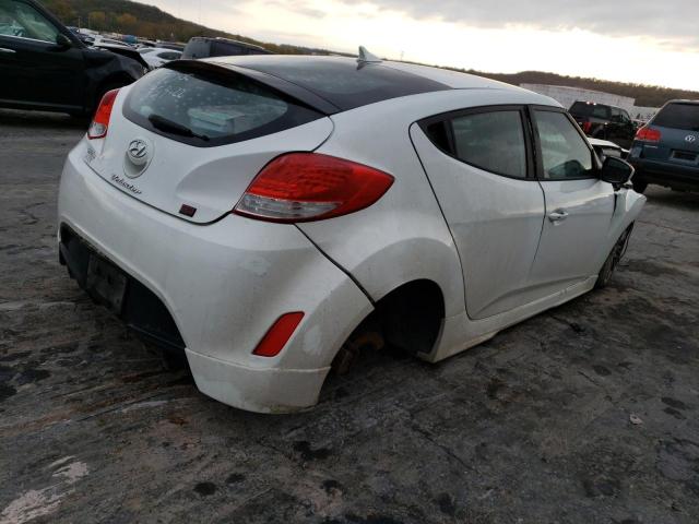 Photo 4 from auction – 2013 HYUNDAI VELOSTER with VIN KMHTC6AD4DU141625
