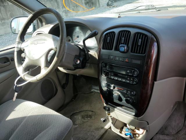 Photo 9 from auction – 2002 CHRYSLER TOWN & COU with VIN 2C4GP44362R756849
