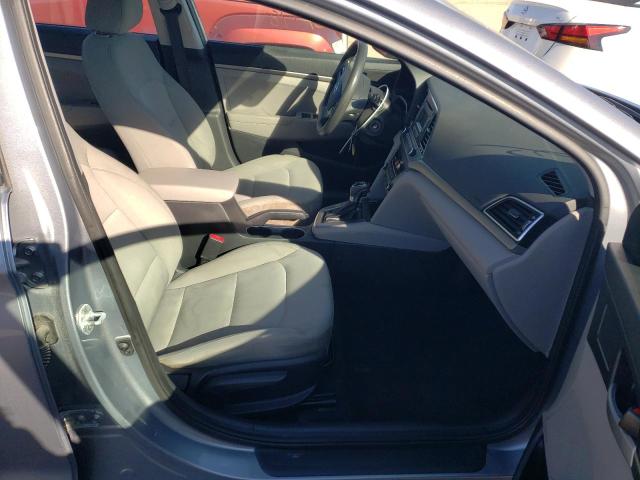 Photo 5 from auction – 2017 HYUNDAI ELANTRA SE with VIN 5NPD74LF2HH138951