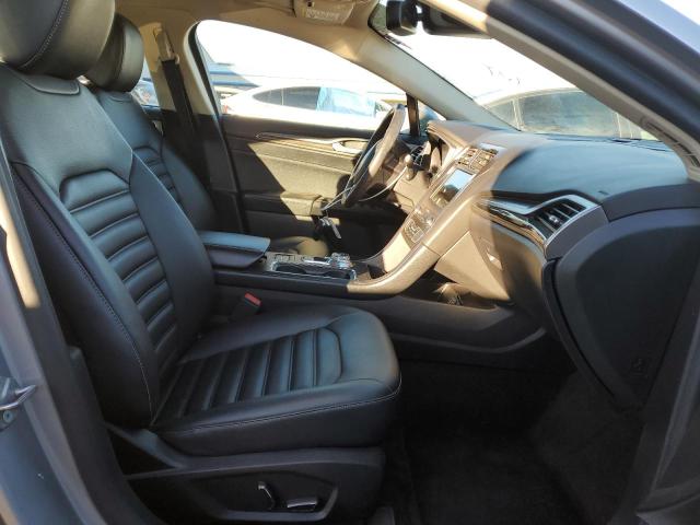 Photo 5 from auction – 2020 FORD FUSION SEL with VIN 3FA6P0CD8LR176325