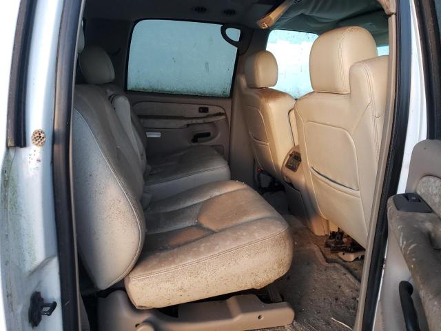 Photo 6 from auction – 2003 CHEVROLET SUBURBAN K with VIN 3GNFK16T23G242825