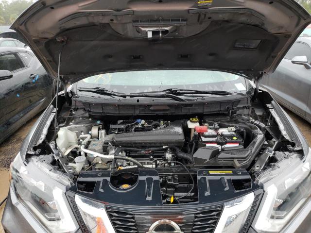 Photo 7 from auction – 2017 NISSAN ROGUE S with VIN KNMAT2MT0HP571924
