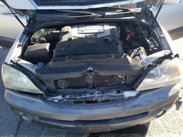 Photo 12 from auction – 2004 KIA SORENTO EX with VIN KNDJD733845309571