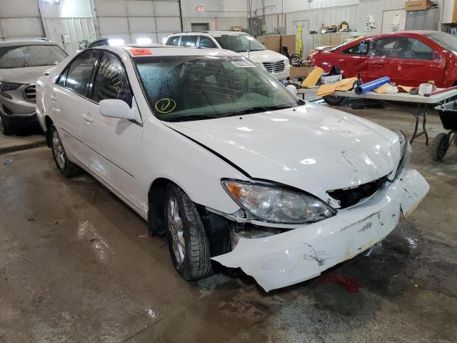 TOYOTA CAMRY LE 2005 with VIN 4T1BF30K35U612828 - Photo from auction