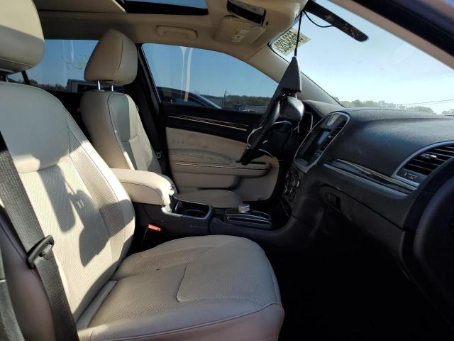 Photo 5 from auction – 2015 CHRYSLER 300C with VIN 2C3CCAEG3FH922156
