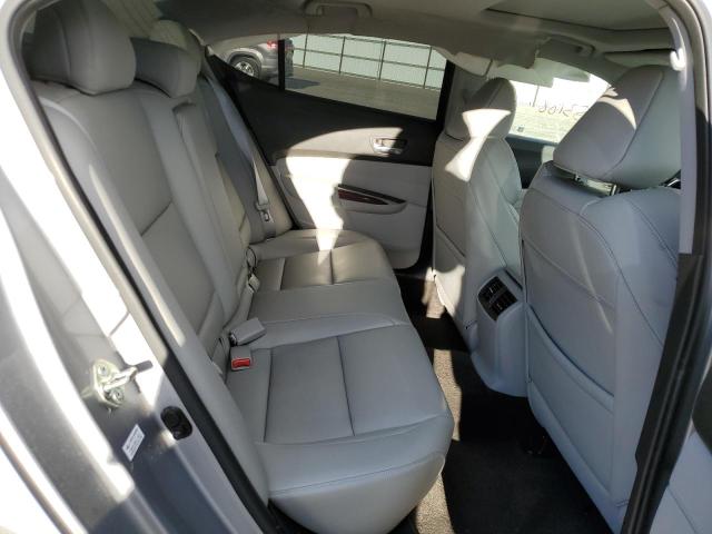 Photo 6 from auction – 2017 ACURA TLX with VIN 19UUB1F33HA010676