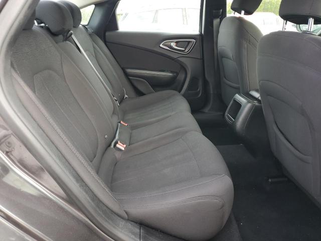 Photo 6 from auction – 2015 CHRYSLER 200 LIMITE with VIN 1C3CCCAB8FN652256