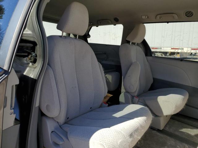Photo 6 from auction – 2012 TOYOTA SIENNA LE with VIN 5TDJK3DC2CS031482