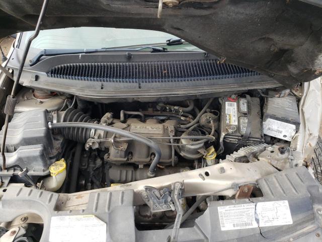 Photo 7 from auction – 2002 CHRYSLER TOWN & COU with VIN 2C8GP64L52R659927