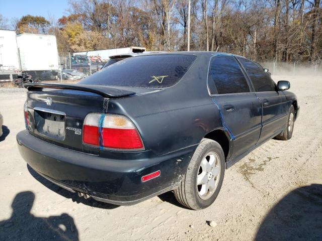 Photo 4 from auction – 1996 HONDA ACCORD EX with VIN 1HGCE667XTA028913