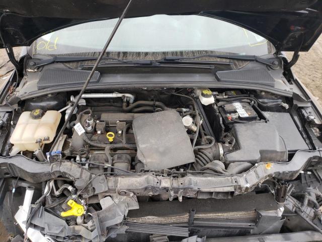 Foto 7 de la subasta – 2017 FORD FOCUS SEL con VIN 1FADP3H27HL209871