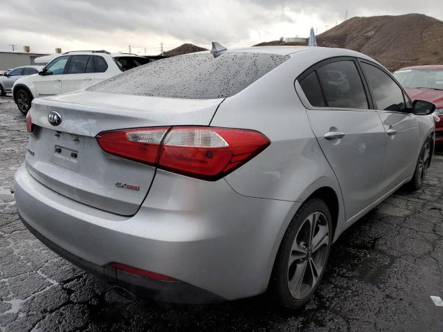 Photo 4 from auction – 2016 KIA FORTE EX with VIN KNAFZ4A89G5490198