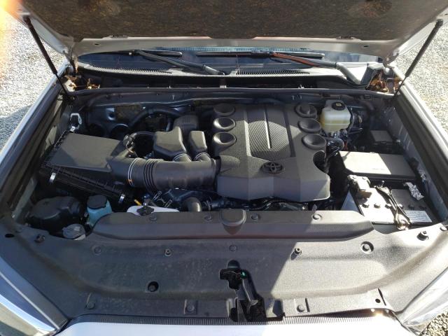 Photo 7 from auction – 2022 TOYOTA 4RUNNER SR with VIN JTERU5JR5N6043724