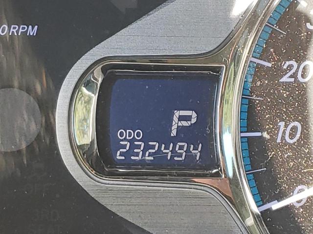 Photo 8 from auction – 2011 TOYOTA SIENNA XLE with VIN 5TDYK3DC0BS097705