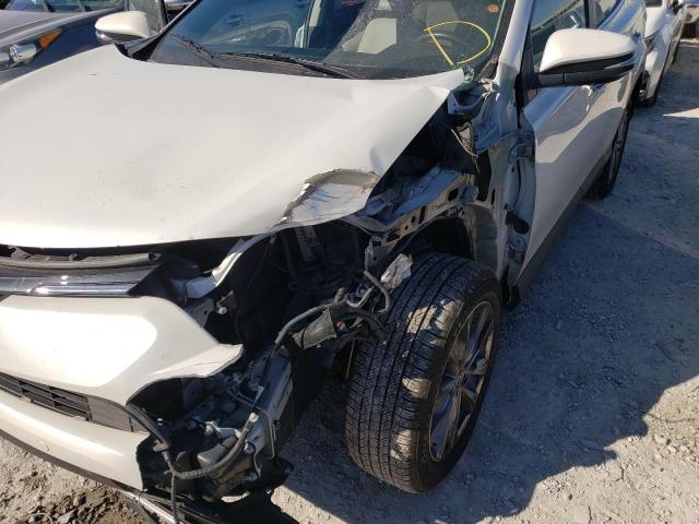 Photo 9 from auction – 2017 TOYOTA RAV4 LIMIT with VIN 2T3DFREV3HW654703