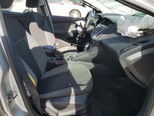 Zdjęcie 5 z aukcji – 2014 FORD FOCUS SE z VIN 1FADP3F21EL231427