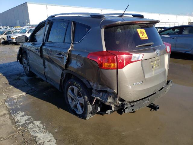 Photo 3 from auction – 2015 TOYOTA RAV4 XLE with VIN JTMRFREV3FD116096