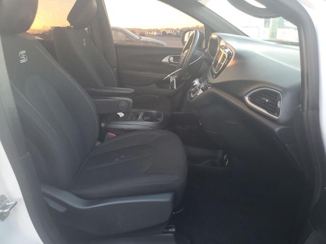 Photo 5 from auction – 2020 CHRYSLER PACIFICA T with VIN 2C4RC1FG0LR150029