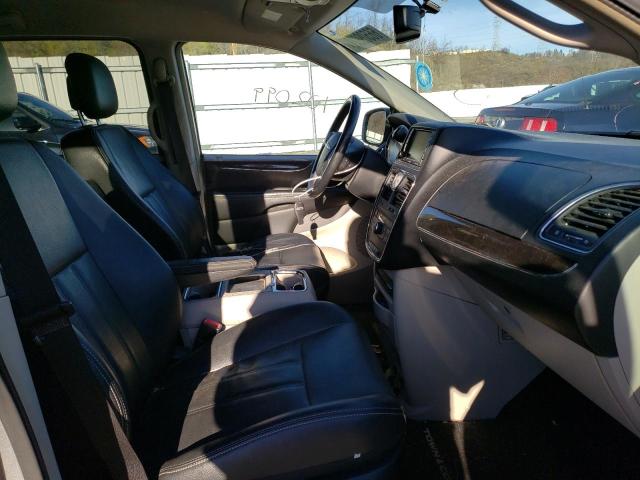 Photo 5 from auction – 2013 CHRYSLER TOWN & COU with VIN 2C4RC1BGXDR652845